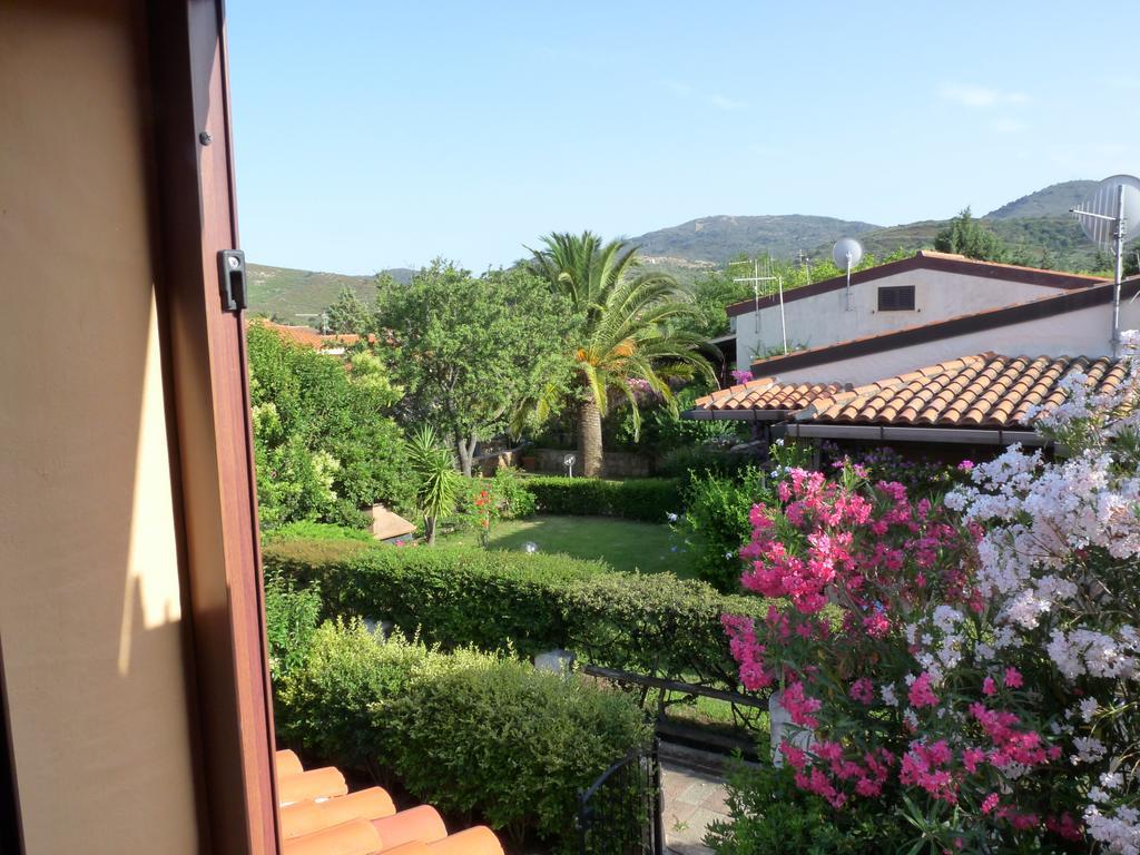 Monolocale San Teodoro Appartement Kamer foto